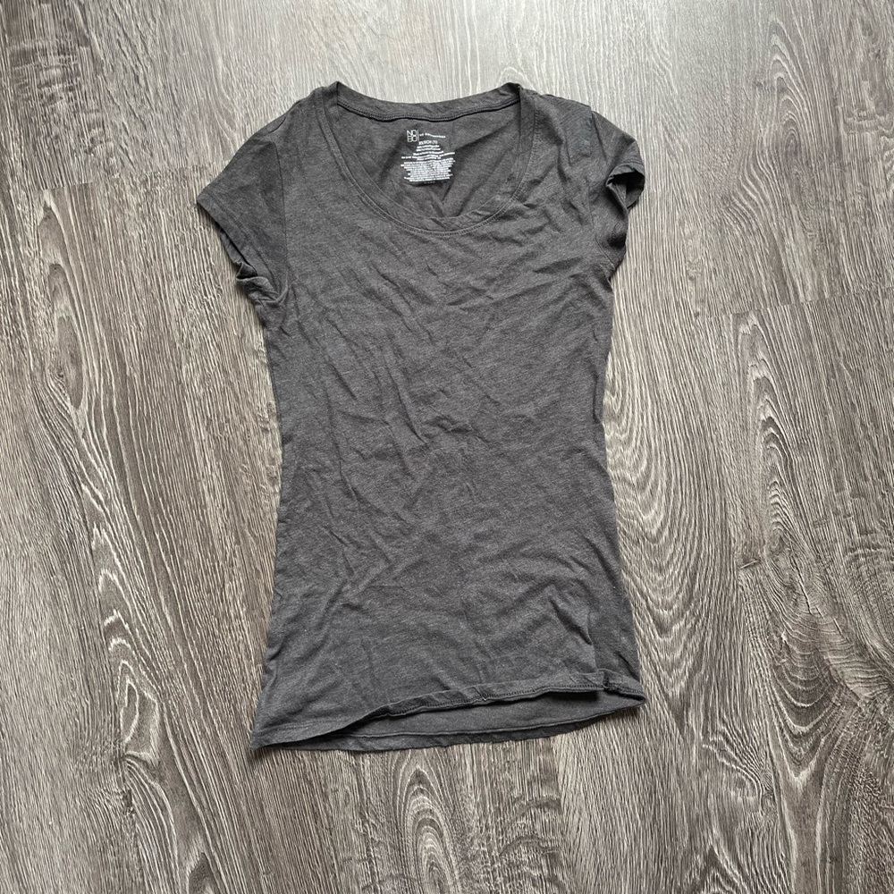 Womens no boundaries shirt size XS